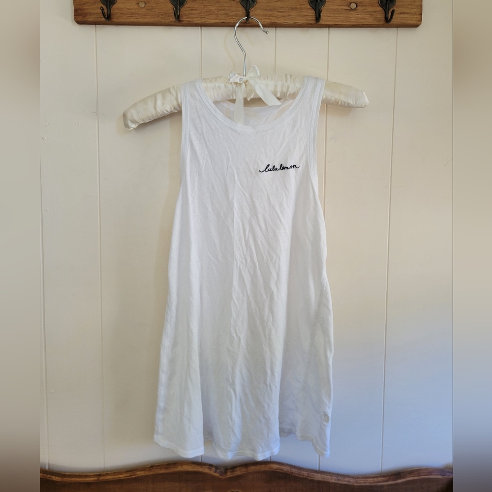 Lululemon | Open Back Flowy Yoga Top Women's Size 6